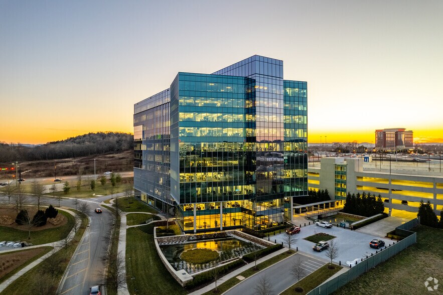 Primary Photo Of 6700 Tower Cir, Franklin Office For Lease