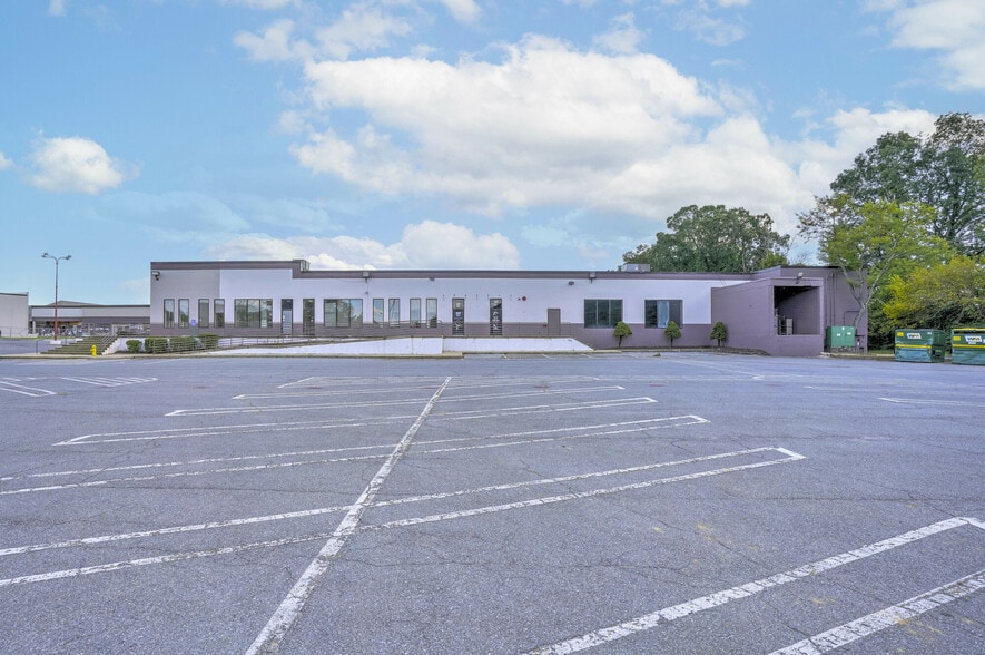 Primary Photo Of 21882 F D R Blvd, Lexington Park Movie Theatre For Lease