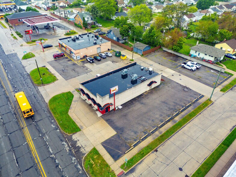 More Photos Of 15163 E 10 Mile Rd, Eastpointe Freestanding For Sale