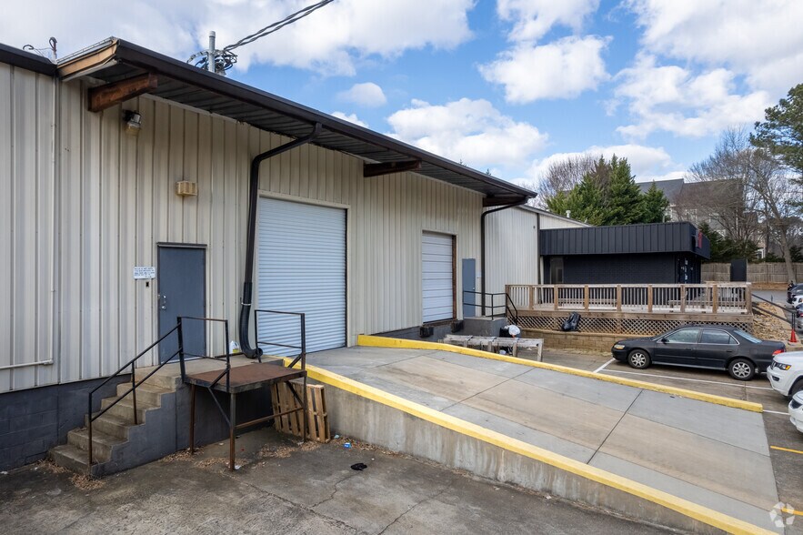 More Photos Of 3075 Jonquil Dr SE, Smyrna Manufacturing For Lease