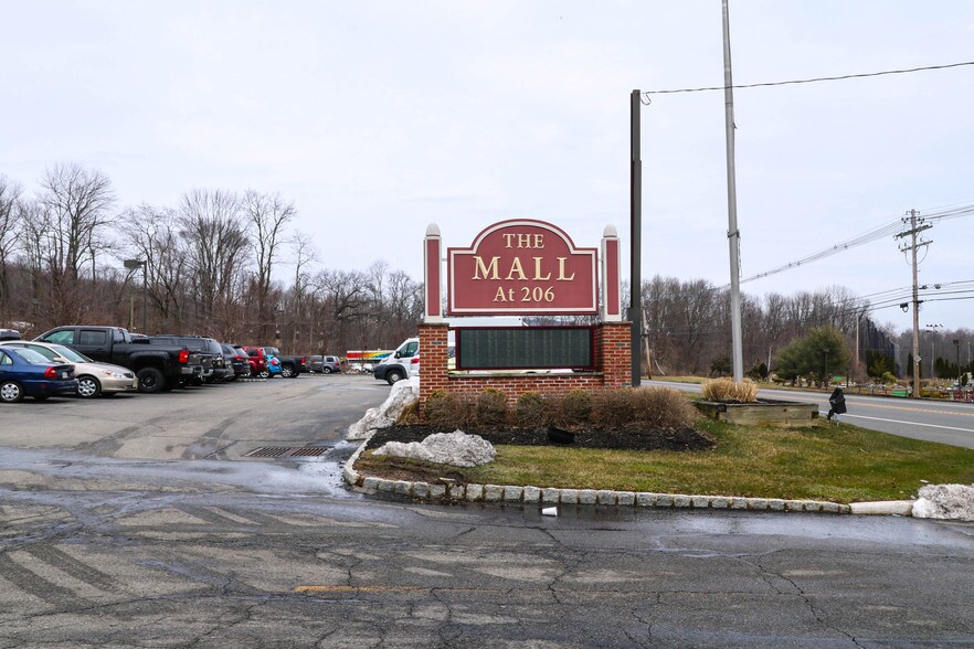 More Photos Of 240 US Highway 206, Flanders Restaurant For Lease