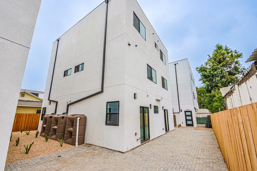 More Photos Of 6461 Woodley Ave, Van Nuys Apartments For Sale