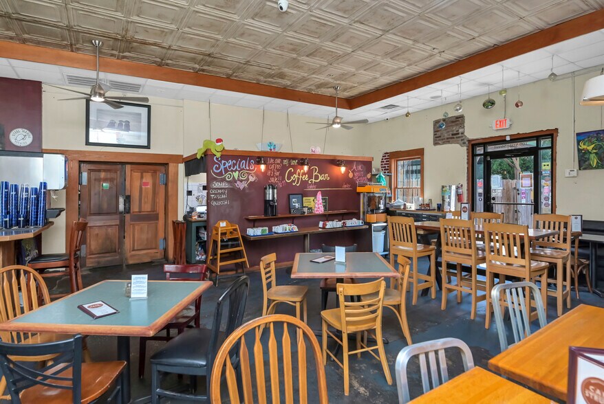 More Photos Of 300 State St, West Columbia Restaurant For Sale