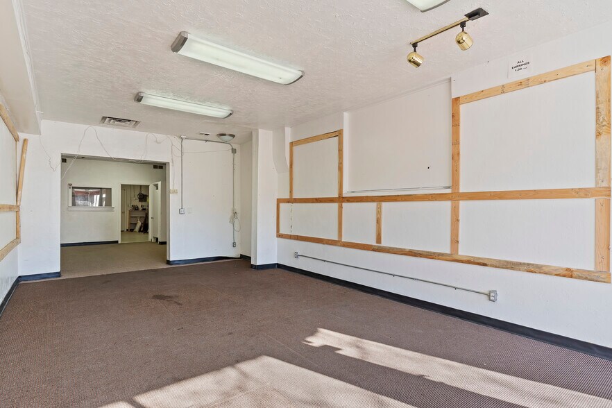 More Photos Of 210 24th St, Ogden Storefront For Sale