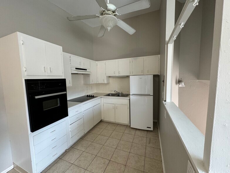 More Photos Of 5547 S Grant St, Littleton Apartments For Sale