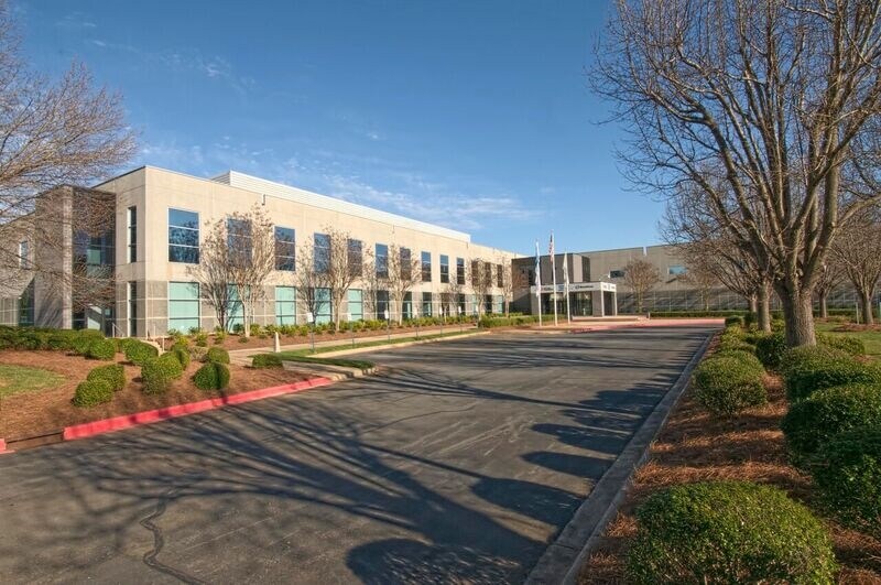 More Photos Of 1800 Overview Dr, Rock Hill Warehouse For Lease