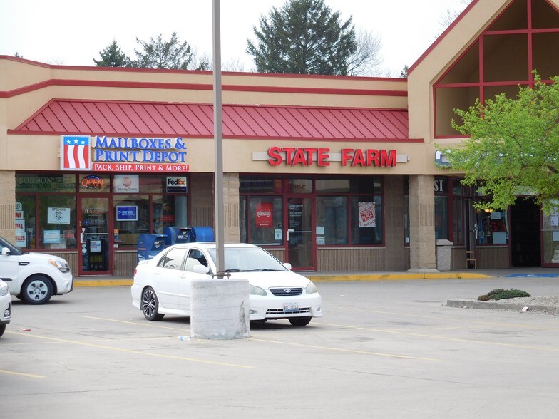 More Photos Of 2405 Essington Rd, Joliet General Retail For Lease