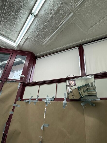 More Photos Of 4185-4187 Hamilton Ave, Cincinnati Storefront Retail Residential For Lease