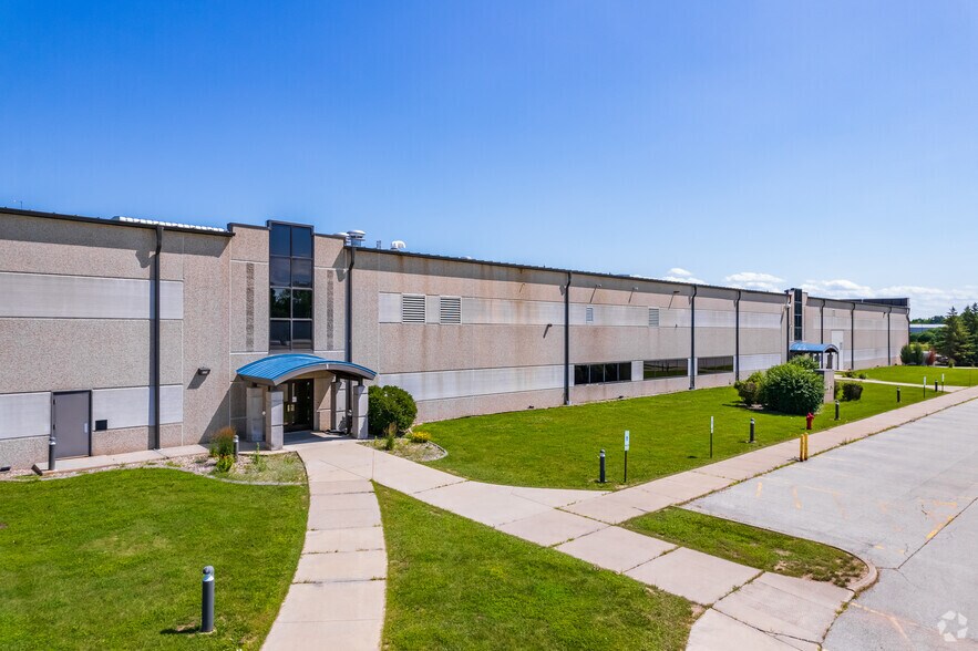 More Photos Of 1555 Glory Rd, Green Bay Manufacturing For Lease