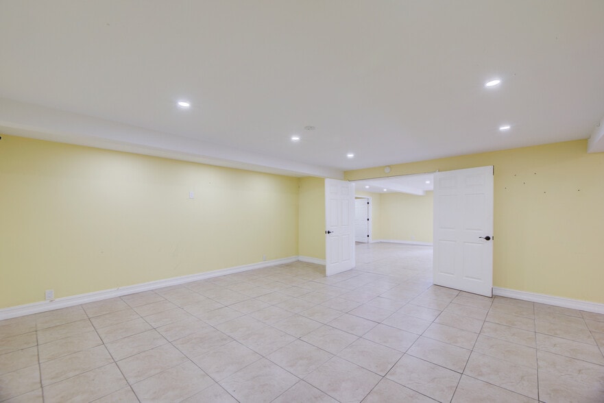 More Photos Of 359 10th St, West Palm Beach Storefront Retail Office For Lease
