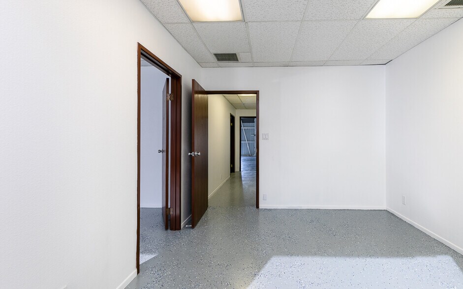 More Photos Of 24630-24688 Redlands Blvd, Loma Linda Storefront For Sale