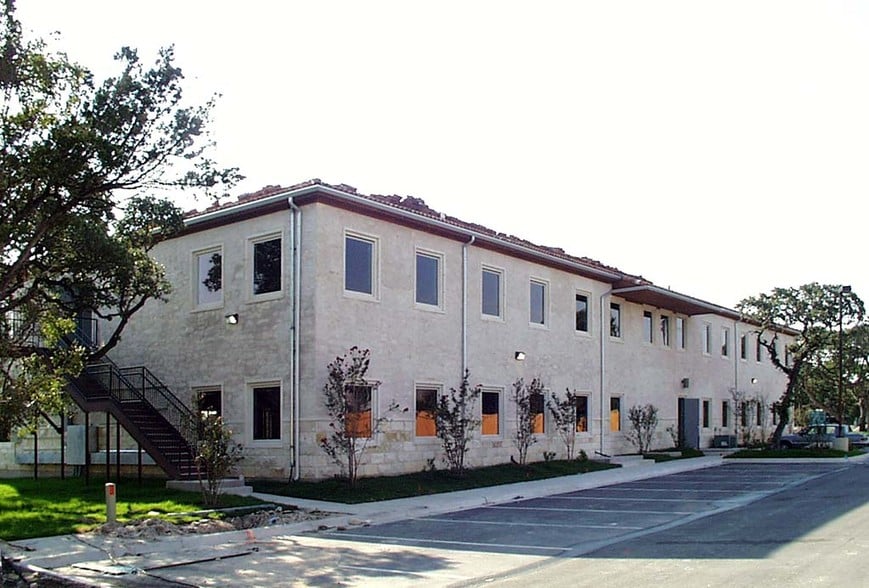 More Photos Of 4100 Duval Rd, Austin Medical For Lease