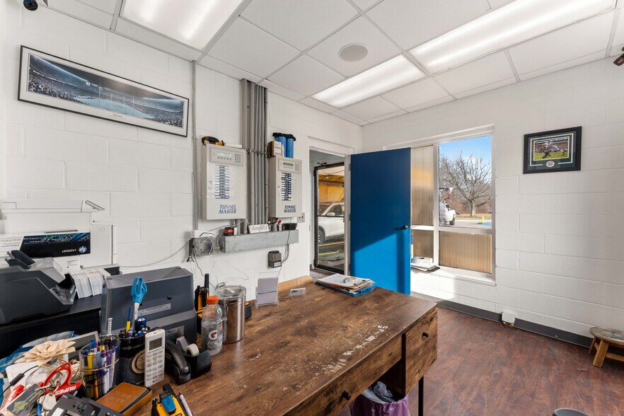 More Photos Of 81 Route 31 N, Pennington Freestanding For Sale