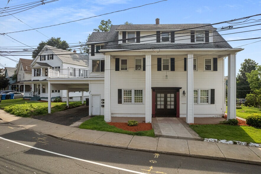 Primary Photo Of 444-445 West St, Bristol Multifamily For Sale