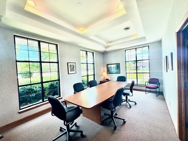 More Photos Of 3400 N Rockton Ave, Rockford Office For Lease