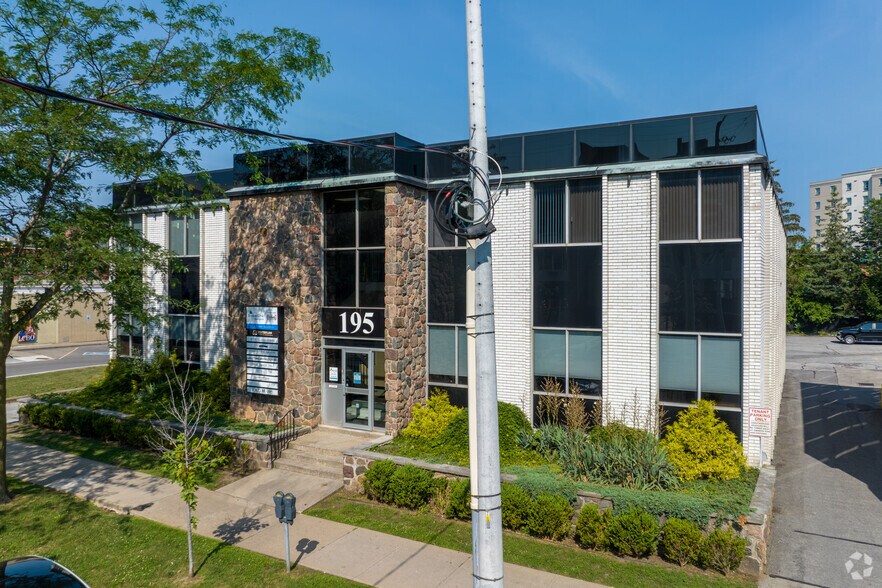 Primary Photo Of 195 King St, St Catharines Office For Lease