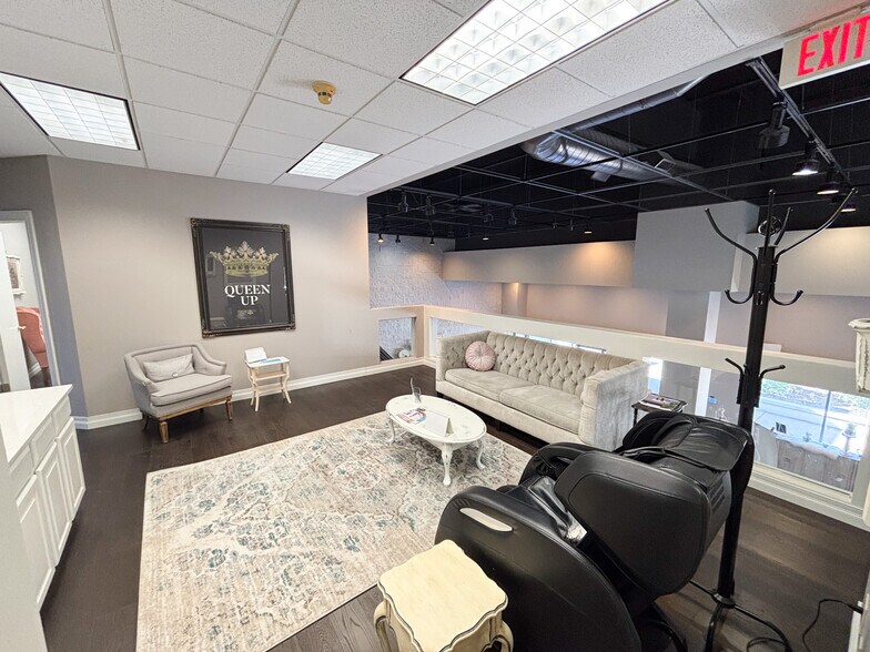 More Photos Of 3060 S Fremont Ave, Springfield General Retail For Sale