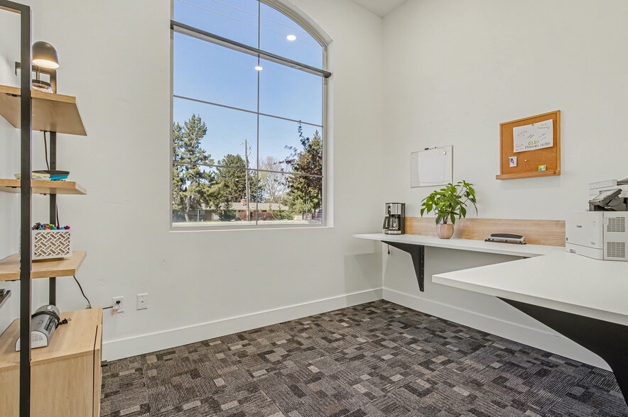 More Photos Of 3140 W Belltower Dr, Meridian Office For Lease