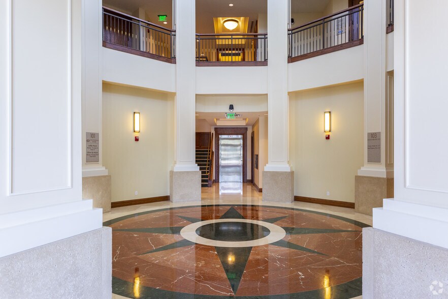 More Photos Of 3021 N Airport Pulling Rd, Naples Office For Sale