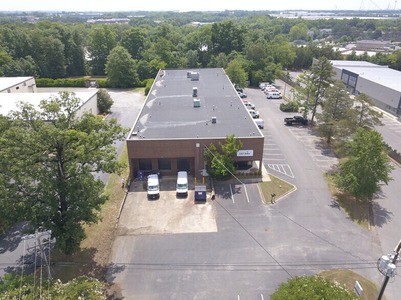 More Photos Of 10725 John Price Rd, Charlotte Warehouse For Lease