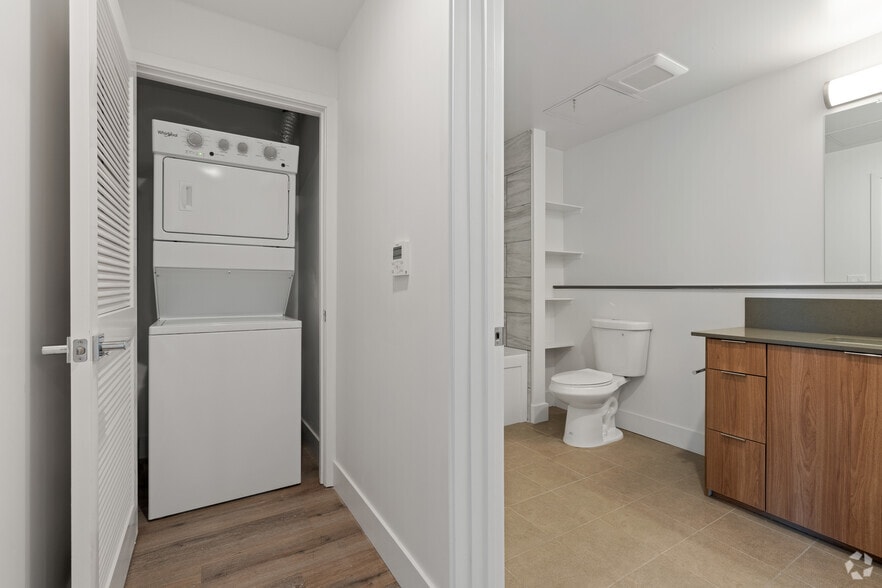 More Photos Of 301 D St, West Sacramento Apartments For Sale