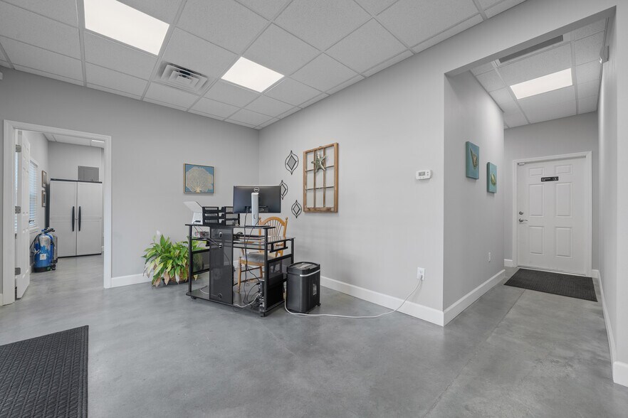More Photos Of 943 NW 17th Ave, Ocala Warehouse For Sale