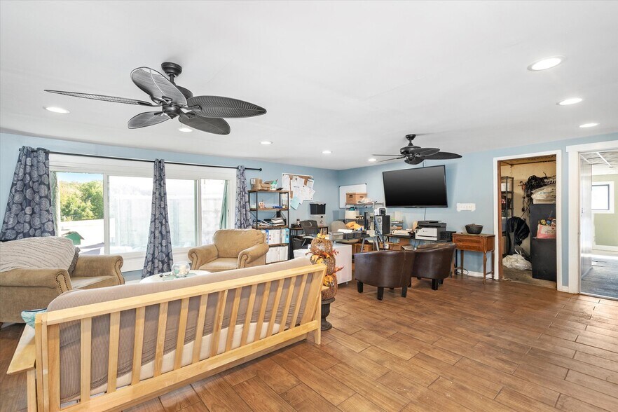 More Photos Of 1302 Monmouth Rd, Mount Holly Storefront Retail Office For Sale