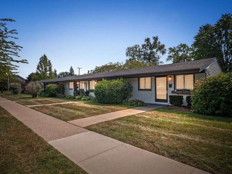 Primary Photo Of 1804-1818 E 11 Mile Rd, Royal Oak Apartments For Sale