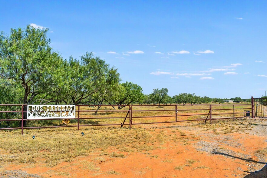 More Photos Of 20757 US Highway 83 N, Laredo Land For Sale
