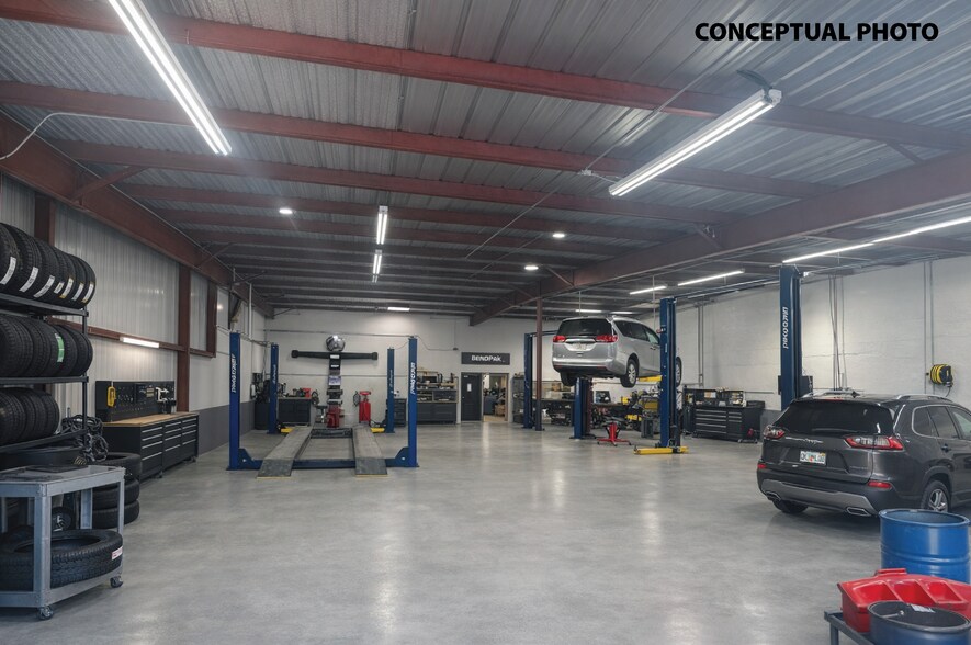 More Photos Of 1302 NE Pine Island Rd, Cape Coral Warehouse For Lease