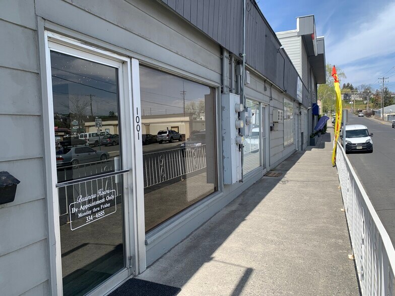 More Photos Of 1001-1006 NW Nye St, Pullman General Retail For Sale