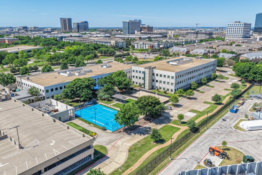 More Photos Of 5601 Headquarters Dr, Plano Office For Sale