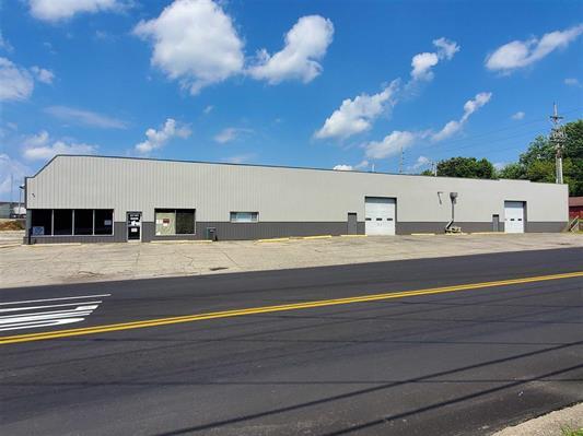 More Photos Of 1700 NW 5th St, Richmond Warehouse For Sale