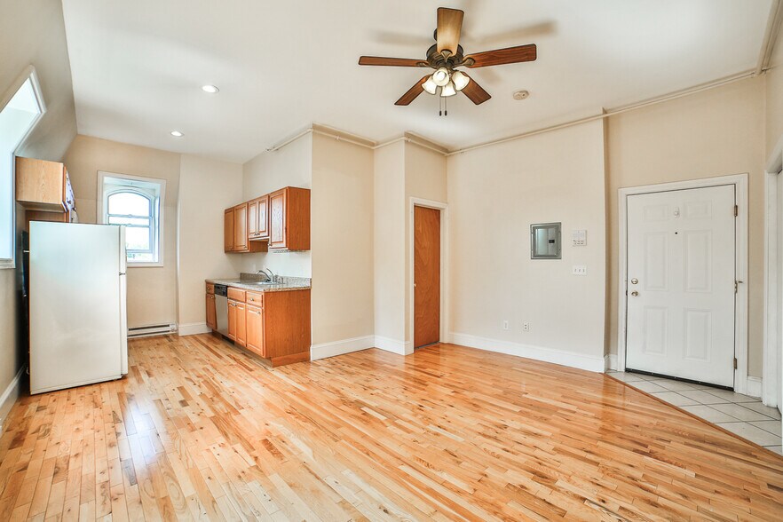 More Photos Of 176 North St, Buffalo Apartments For Sale