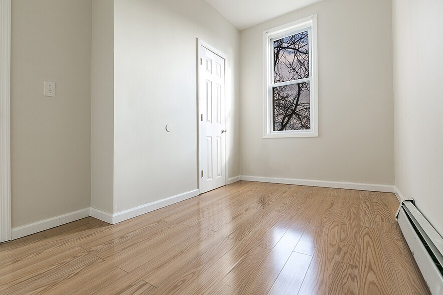 More Photos Of 254 Van Horne St, Jersey City Apartments For Sale