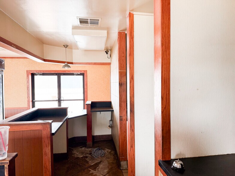 More Photos Of 2113 Andrews Hwy, Odessa Fast Food For Sale