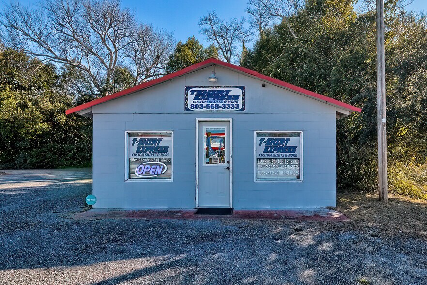 More Photos Of 295 N Church St, Swansea Freestanding For Sale