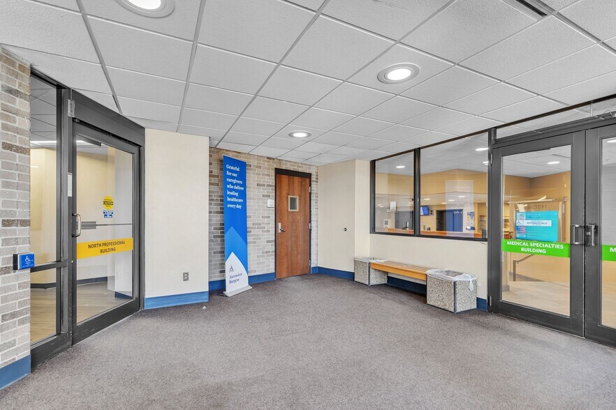 More Photos Of 1535 Gull Rd, Kalamazoo Medical For Lease