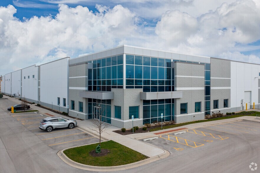 More Photos Of 2075 W 43rd St, Chicago Industrial For Sale