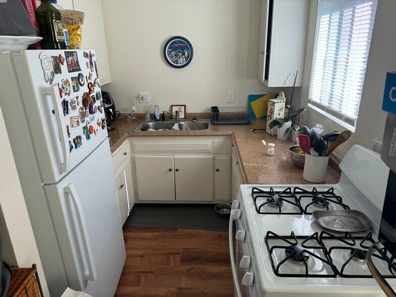 More Photos Of 1619-1627 W 206th St, Torrance Apartments For Sale