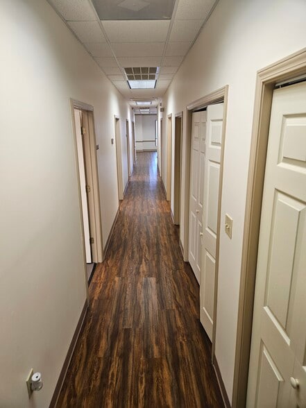 More Photos Of 1761-1763 Tailaferro Trl, Montgomery Office For Lease