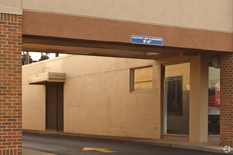 More Photos Of 3333 Bardstown Rd, Louisville Freestanding For Lease
