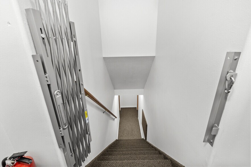 More Photos Of 118 21st St NW, Minot Multifamily For Sale