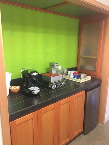 More Photos Of 390 W Standley St, Ukiah Office For Lease