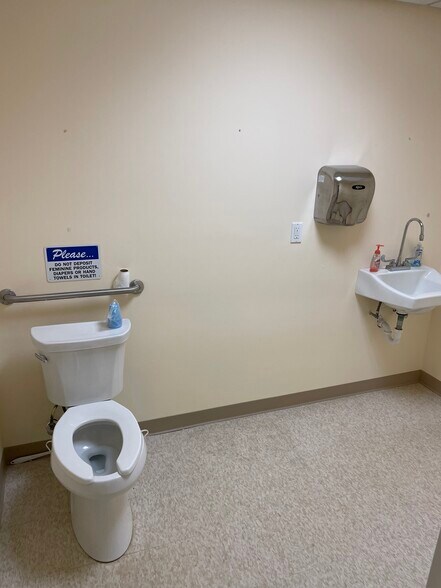 More Photos Of 625 Belle Terre Rd, Port Jefferson Medical For Lease