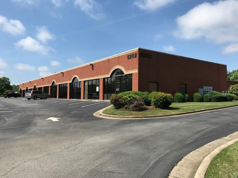 More Photos Of 5212 Bellewood Ct, Buford Warehouse For Lease