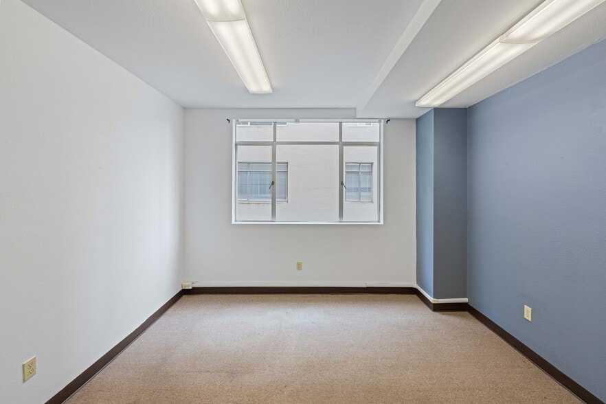 More Photos Of 340 Central Ave, Coos Bay Medical For Lease