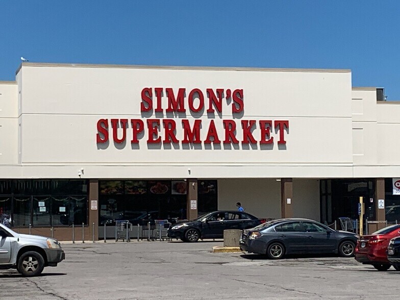 More Photos Of 11301 Buckeye Rd, Cleveland Unknown For Lease