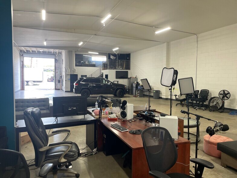 More Photos Of 1348 E 15th St, Los Angeles Warehouse For Lease