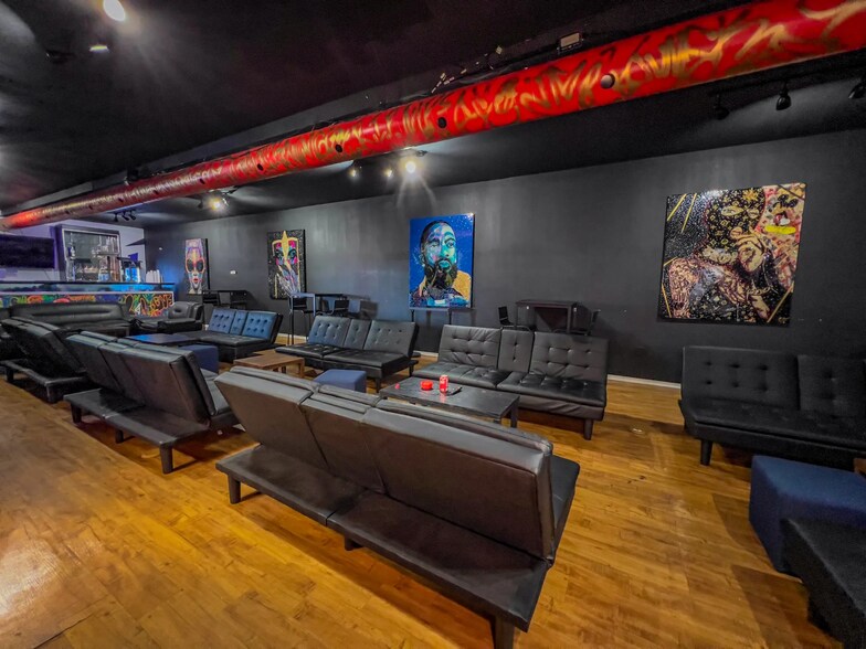 More Photos Of 5708 NW Expressway St, Oklahoma City General Retail For Sale
